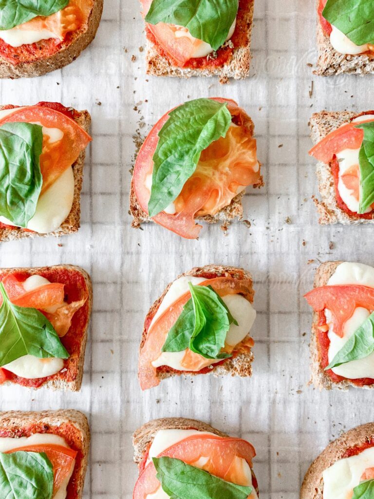 How to Make Quick and Easy Margherita Pizza Toast Bites